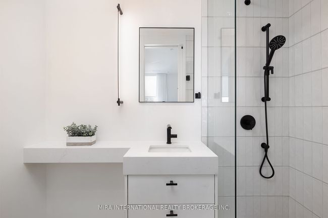 48 Shaftesbury Ave, House attached with 4 bedrooms, 5 bathrooms and null parking in Toronto ON | Image 24