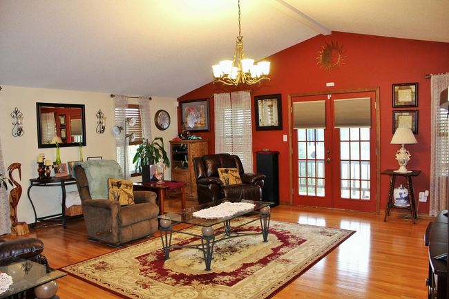 Living Room | Image 17