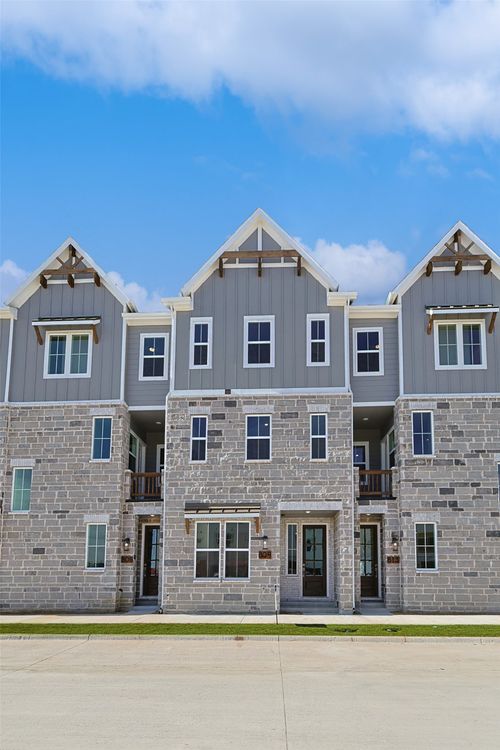 817 Heights Way, Plano, TX, 75075 | Card Image