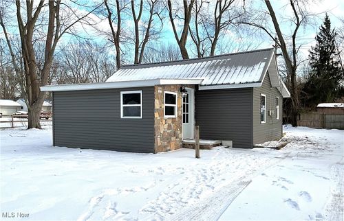 6566 Earl Ave, Madison, OH, 44057-1059 | Card Image