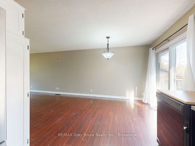 062706 Sunny Valley Rd, House other with 4 bedrooms, 2 bathrooms and 8 parking in Georgian Bluffs ON | Image 18