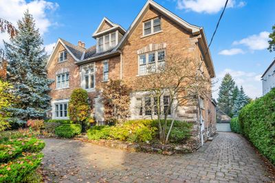 253 Dunvegan Rd, House other with 6 bedrooms, 9 bathrooms and 11 parking in Toronto ON | Image 2