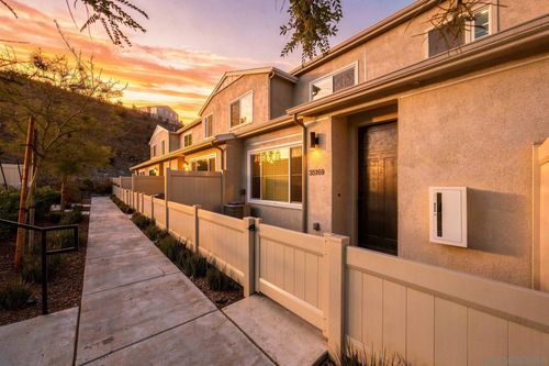 35169 Rangpur Ln, Fallbrook, CA, 92028-6542 | Card Image