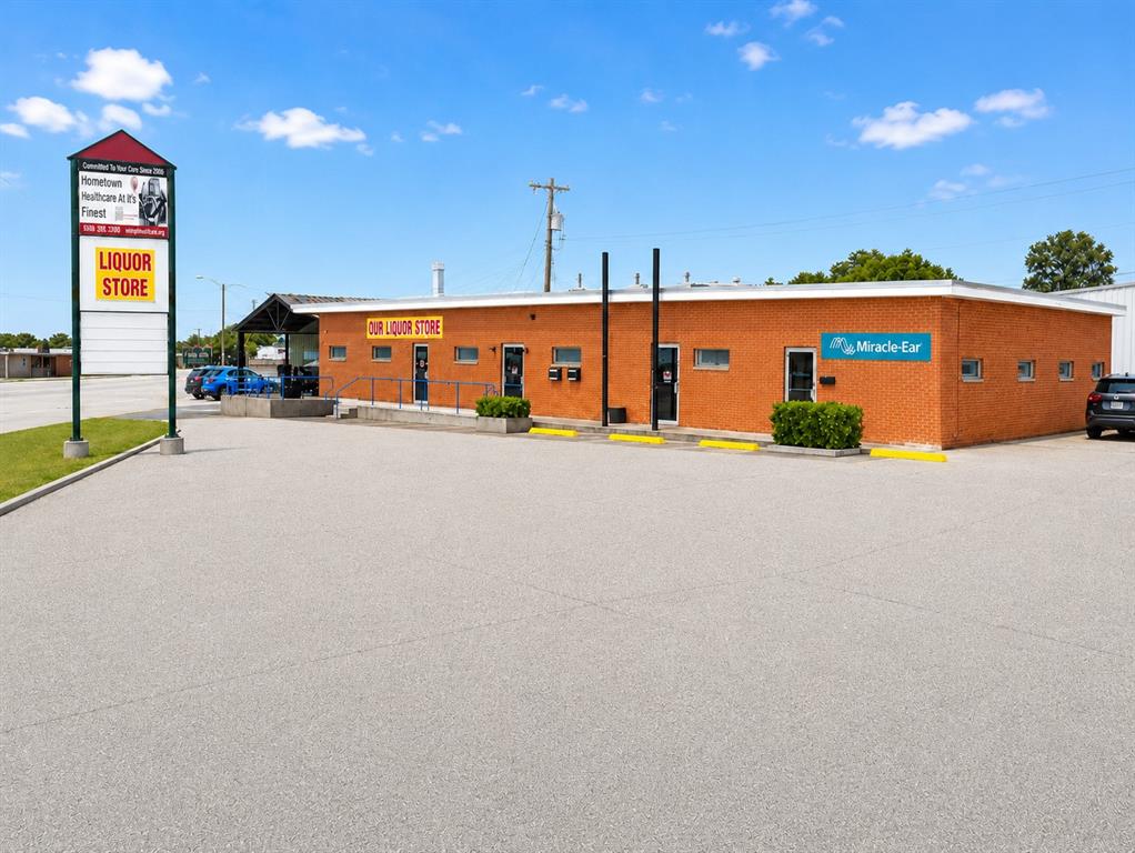 1906 W Gary Blvd, Clinton, OK 73601