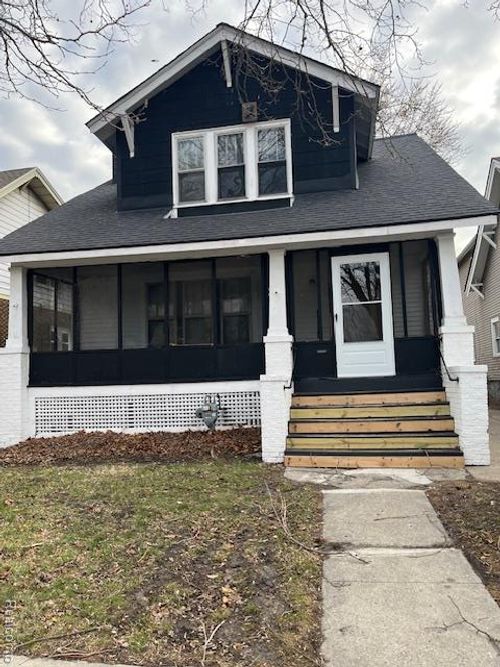 816 Algonquin St, Detroit, MI, 48215-2910 | Card Image