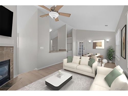 202-3884 S Dallas Cir, Aurora, CO, 80014-7262 | Card Image