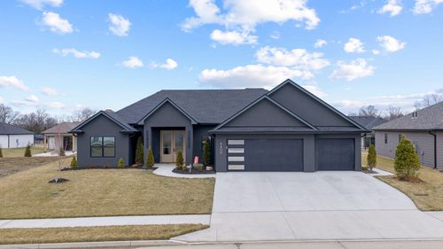 4409 Royal County Rd, COLUMBIA, MO, 65201-2403 | Card Image