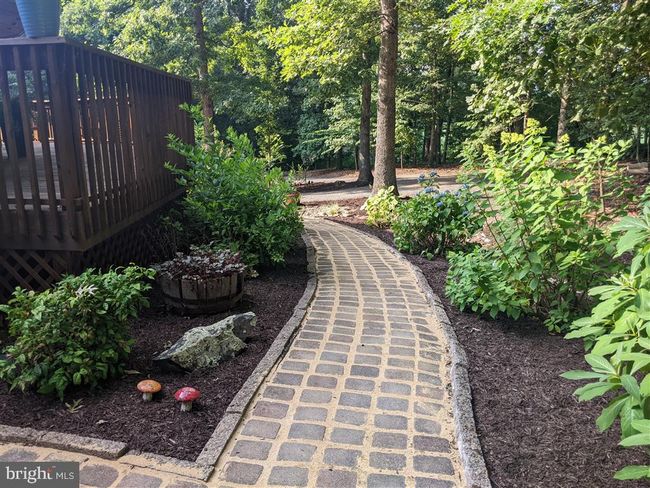 6072 Scuffletown Rd, House other with 3 bedrooms, 4 bathrooms and null parking in BARBOURSVILLE VA | Image 27