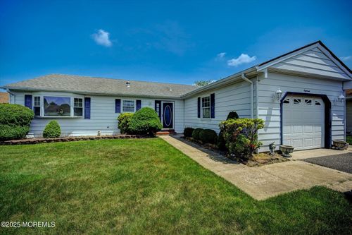 18 Leighton Ct, Berkeley, NJ, 08757-6514 | Card Image