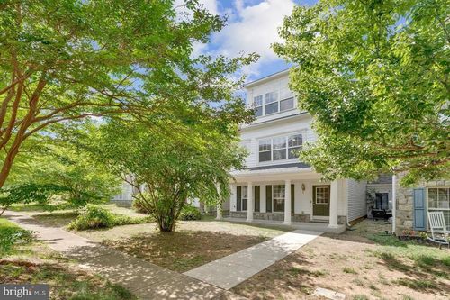 16461 Kenneweg Ct, WOODBRIDGE, VA, 22191-6353 | Card Image