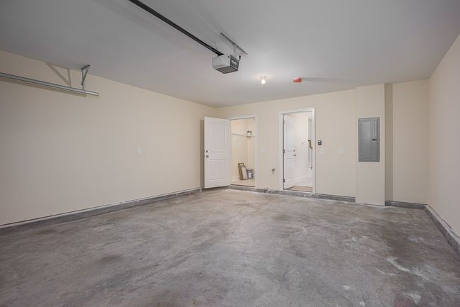 8222 Lenox Creekside Dr, Townhouse with 3 bedrooms, 4 bathrooms and 2 parking in Antioch TN | Image 31