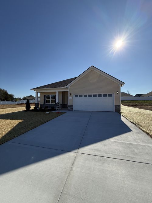 1135 Bluecreek Cir, Murfreesboro, TN, 37129-3993 | Card Image