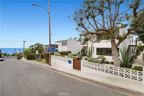 246 Fairview St, Laguna Beach, CA, 92651-1417 | Card Image