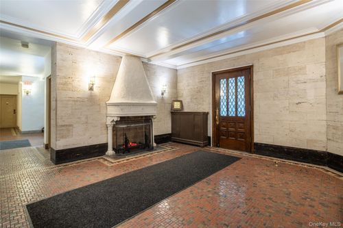 5b-151 Centre Avenue, New Rochelle, NY, 10805 | Card Image