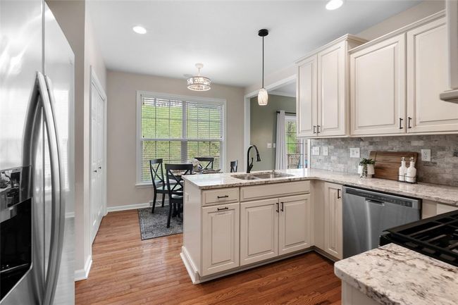 10558 Forest Hill Dr, Condo with 3 bedrooms, 3 bathrooms and 2 parking in Wexford PA | Image 16