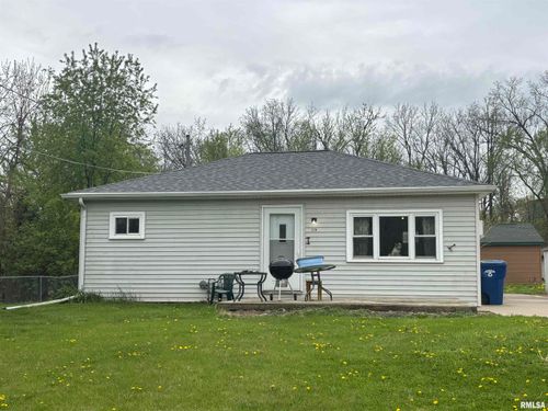 715 16th Ave N, Clinton, IA, 52732-2821 | Card Image