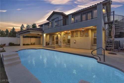 1376 European Dr, Henderson, NV, 89052-4020 | Card Image