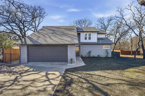 2005 Shoreline Dr, Flower Mound, TX, 75022-5432 | Card Image