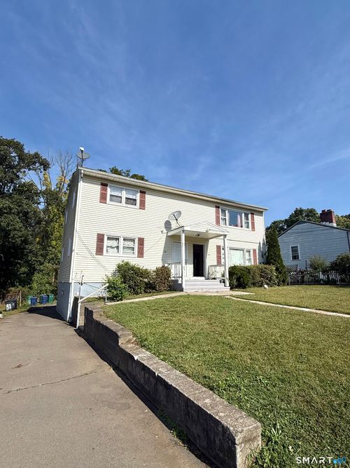 77 Yates St, West Haven, CT, 06516-1144 | Card Image