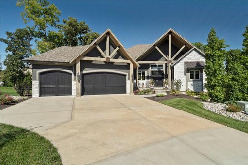 2804 Nw Nutall Court, Lee's Summit, MO, 64081 | Card Image