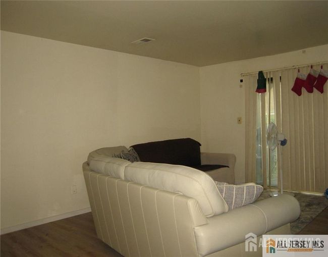 903 N Oaks Blvd, Townhouse with 2 bedrooms, 2 bathrooms and null parking in North Brunswick NJ | Image 4