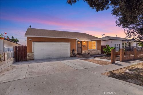 2211 Oak St, Santa Ana, CA, 92707-1332 | Card Image
