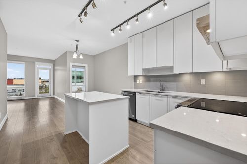 303-1728 Gilmore Ave, Burnaby, BC, V5C0L3 | Card Image