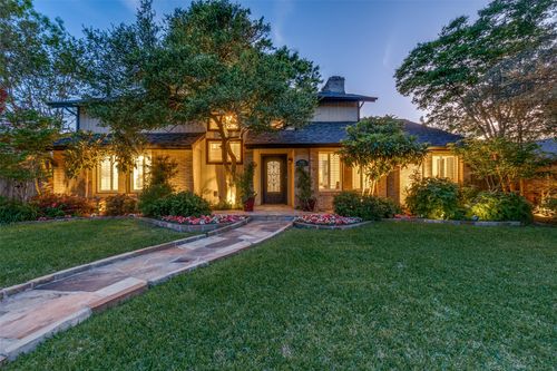 9506 Milltrail Dr, Dallas, TX, 75238-1422 | Card Image