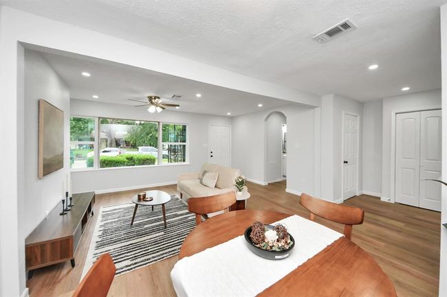 6018 Beekman Rd, House other with 3 bedrooms, 2 bathrooms and null parking in Houston TX | Image 10