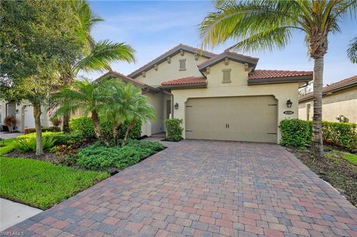 16246 Aberdeen Way, NAPLES, FL, 34110 | Card Image