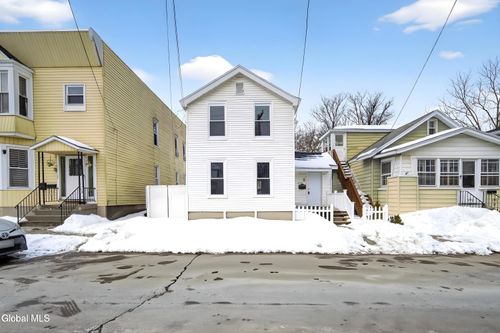 2321 10th Ave, Watervliet, NY, 12189-1753 | Card Image