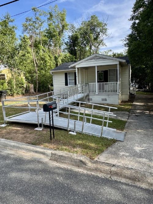 1618 Elberta Dr, TALLAHASSEE, FL, 32304-4637 | Card Image