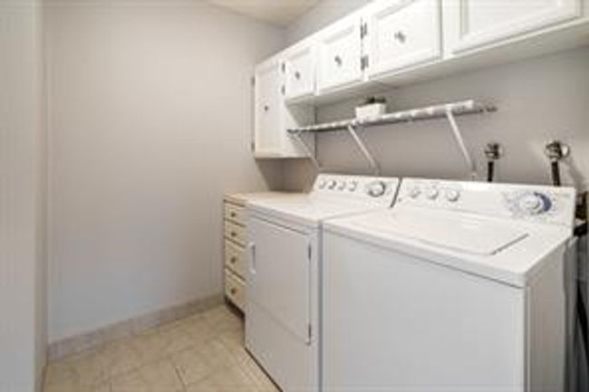3 - 52 38a Ave Sw, Home with 2 bedrooms, 1 bathrooms and 1 parking in Calgary AB | Image 15