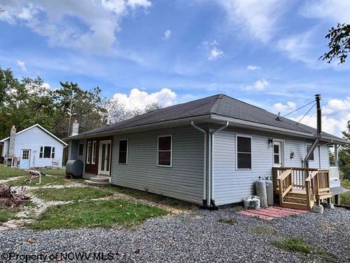 2253 Porterfield Rd, Philippi, WV, 26416-8091 | Card Image