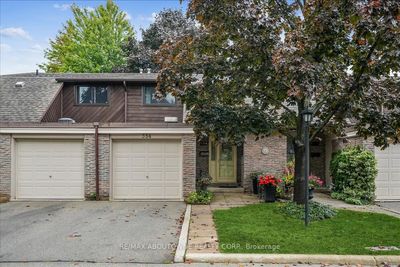 534 Forestwood Cres, Condo with 3 bedrooms, 2 bathrooms and 2 parking in Burlington ON | Image 2