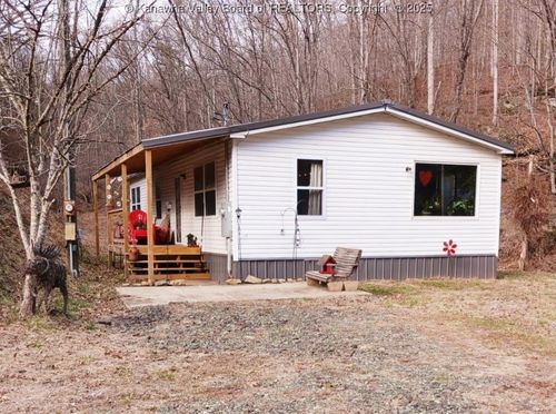 1677 Arnoldsburg Rd, Spencer, WV, 25276-9547 | Card Image