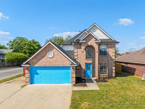 8901 Elbe Trl, Fort Worth, TX, 76118-7369 | Card Image
