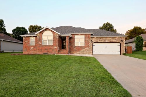 1520 Spring Hills St, Marshfield, MO, 65706-7538 | Card Image