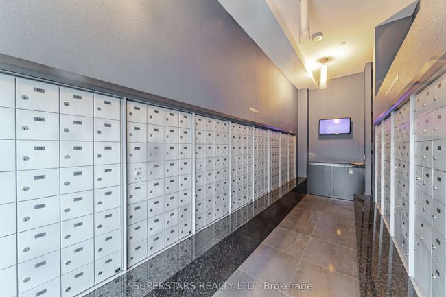 8 - 65 Speers Rd, Condo with 2 bedrooms, 1 bathrooms and null parking in Oakville ON | Image 32