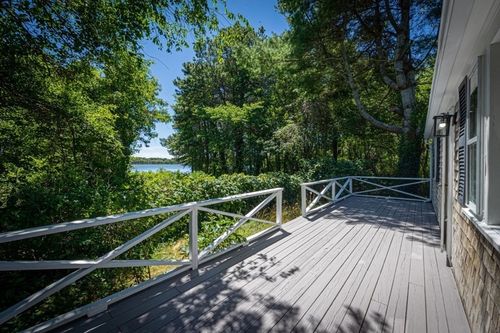 7 Circuit Rd, West Yarmouth, MA, 02673-3722 | Card Image