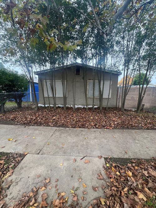 3883 Santa Fe Ave, Le Grand, CA, 95333-9607 | Card Image