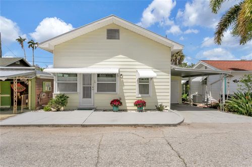 14 Braden Castle Dr, BRADENTON, FL, 34208-1766 | Card Image