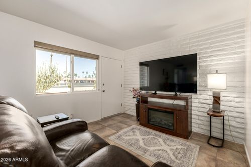 unit-1a-5518 E Lindstrom Ln, Mesa, AZ, 85215-1949 | Card Image