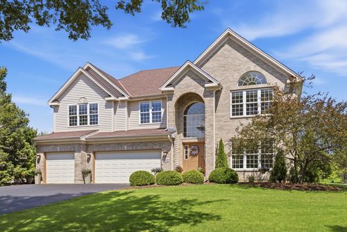 3630 White Deer Dr, Algonquin, IL, 60102-6315 | Card Image