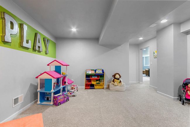 635 Pebblestone Circle, House other with 4 bedrooms, 4 bathrooms and null parking in HOBART WI | Image 38