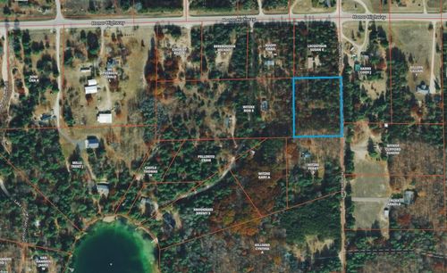 00 N Hulbert Rd, Interlochen, MI, 49643 | Card Image