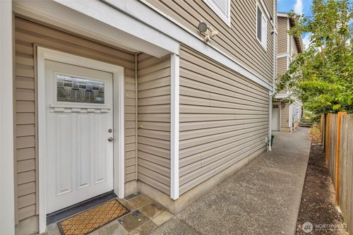 a-6331 42nd Ave Sw, Seattle, WA, 98136-1815 | Card Image