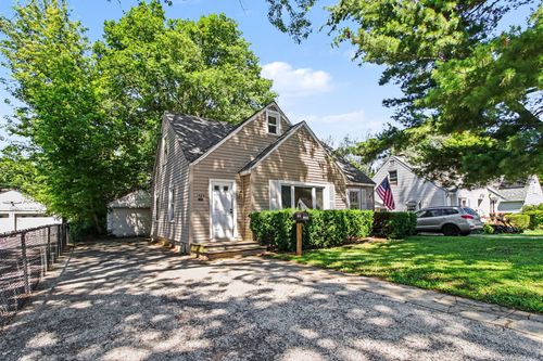 1424 Pine Grove Ave, Round Lake Beach, IL, 60073-2155 | Card Image