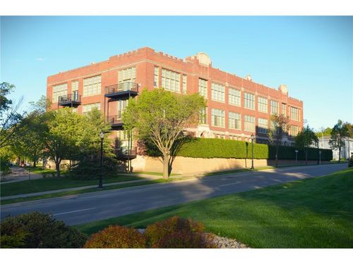 102-523 East Ave, Red Wing, MN, 55066-2857 | Card Image