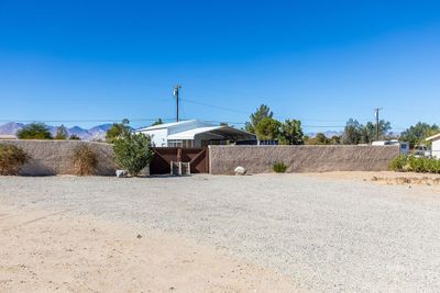 1325 Dunes St, House other with 2 bedrooms, 2 bathrooms and null parking in Ridgecrest CA | Image 3